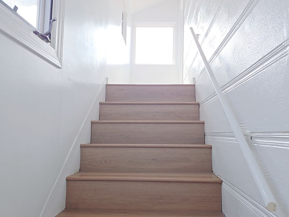 new flooring stairs