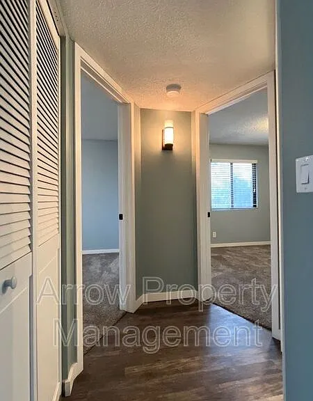 3405 Holdrege St #307 — Photo 8