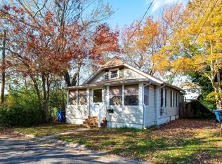 3 Cedar Ave, Middletown, NJ 07748