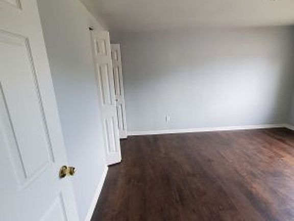 3rd image of 114 Center St #5B