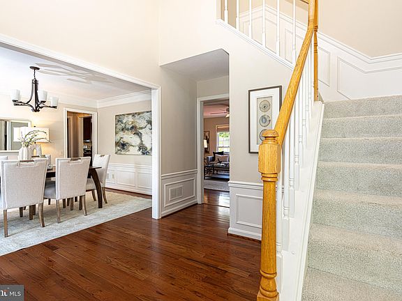2nd image of 8303 Greenside Dr