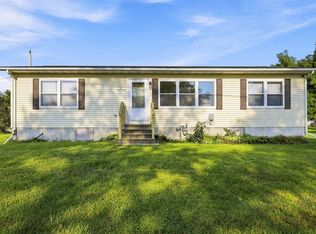100 Clinton St, Palo, IA 52324