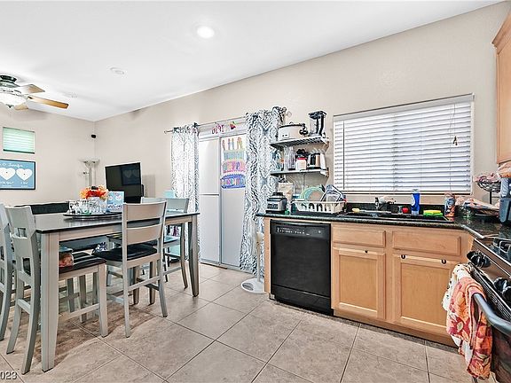 5th image of 10533 Kivas Ct