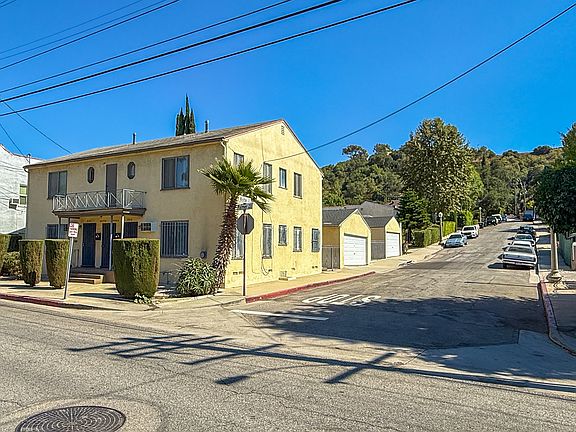 2nd image of 800 E Palmer Ave