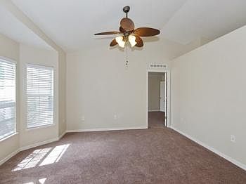 3rd image of 845 Sunset Cove Dr