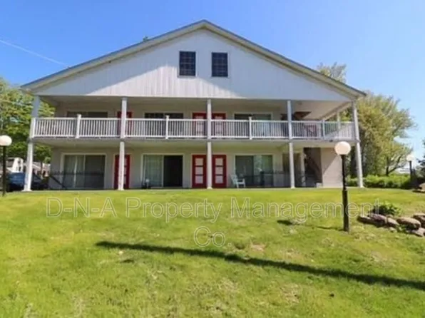 115 3rd St, Gouldsboro, PA