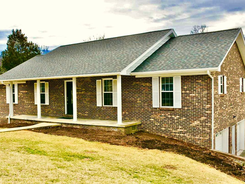 1st image of 203 Shady Brook Dr