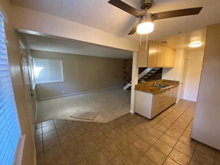 1864 Roca Ct — Photo 2
