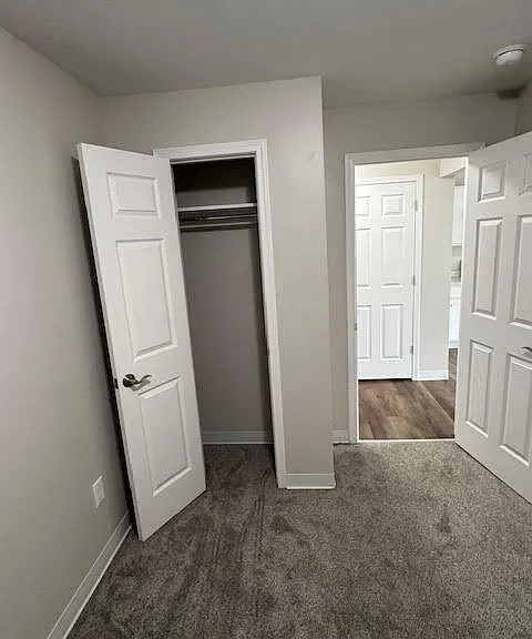 2401 Charles St #9 — Photo 11