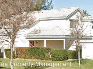 722 McAuliffe Ct, Redlands, CA 92374