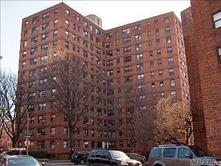 5th image of 6434 102nd St APT 7W