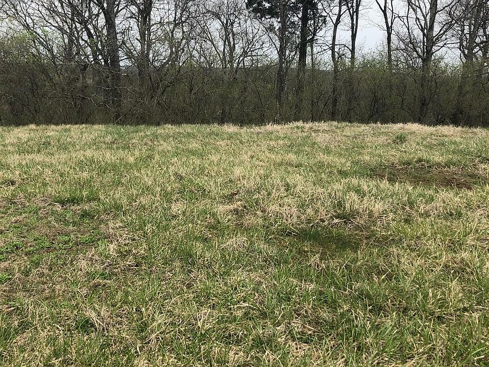 2nd image of 168 Avawam Dr