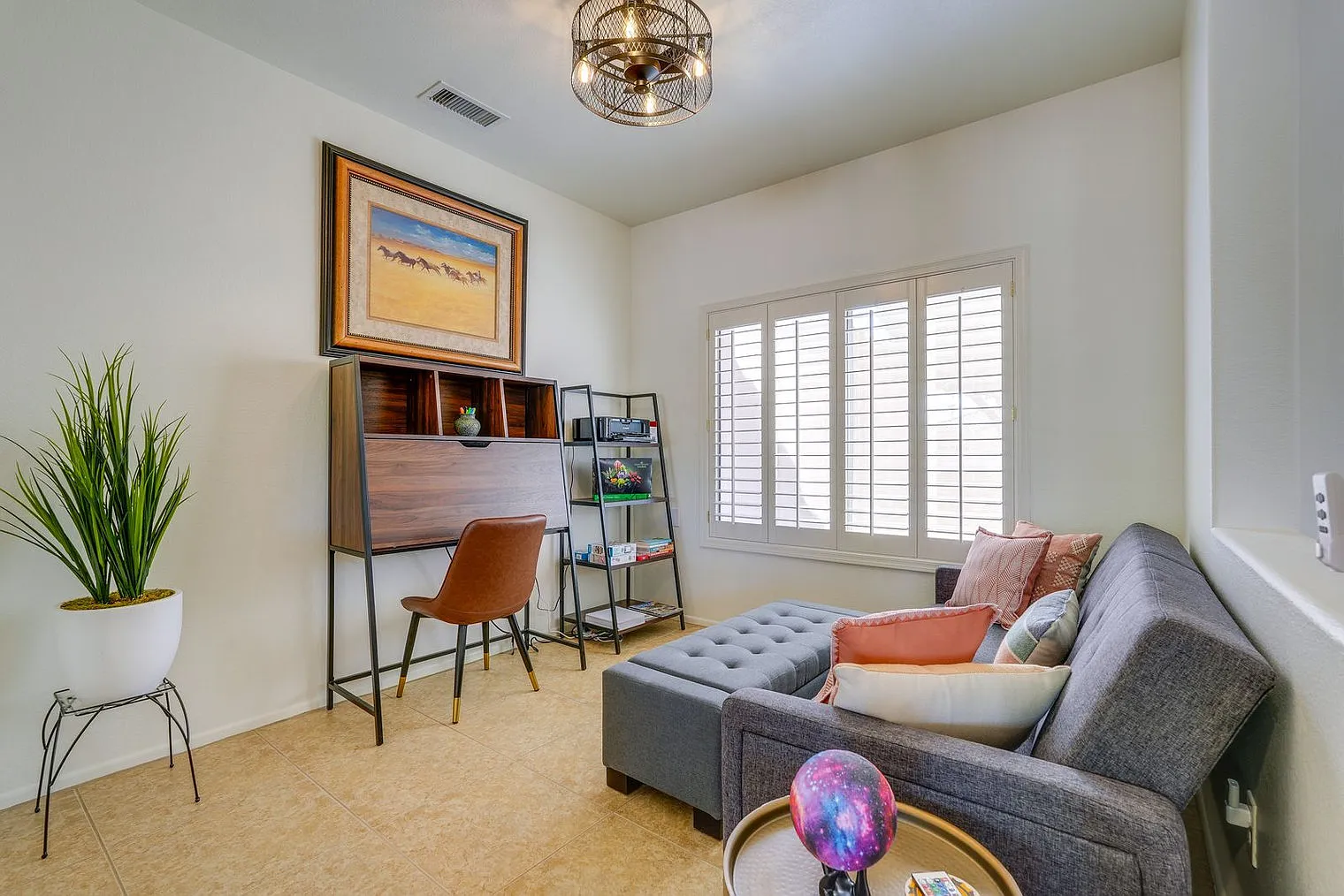 2 bed, 2.0 bath, 1625 sqft, $4,840 — Photo 3