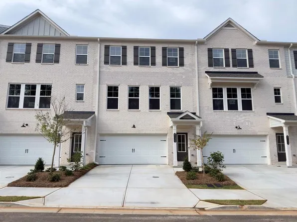 6135 Wayburn St, Tucker, GA 30084