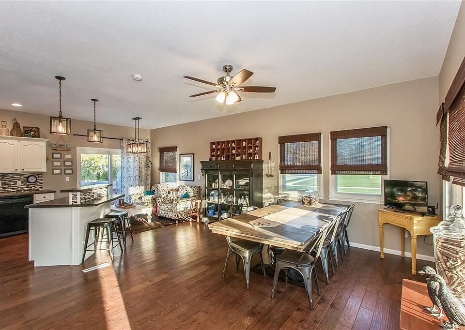 200 Maxwell Dr SW, Shellsburg, IA 52332 Zillow