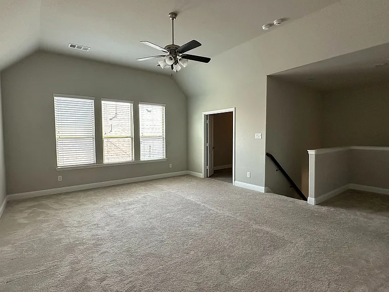 8533 Pine Valley Dr — Photo 17