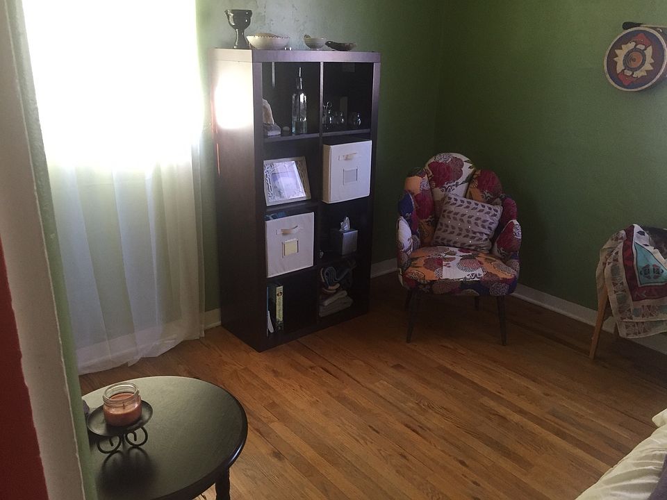 1st image of 1717 Bryn Mawr Dr NE