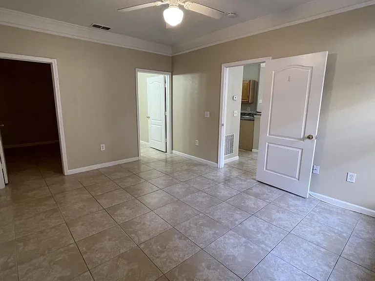 17954 Villa Creek Dr — Photo 12