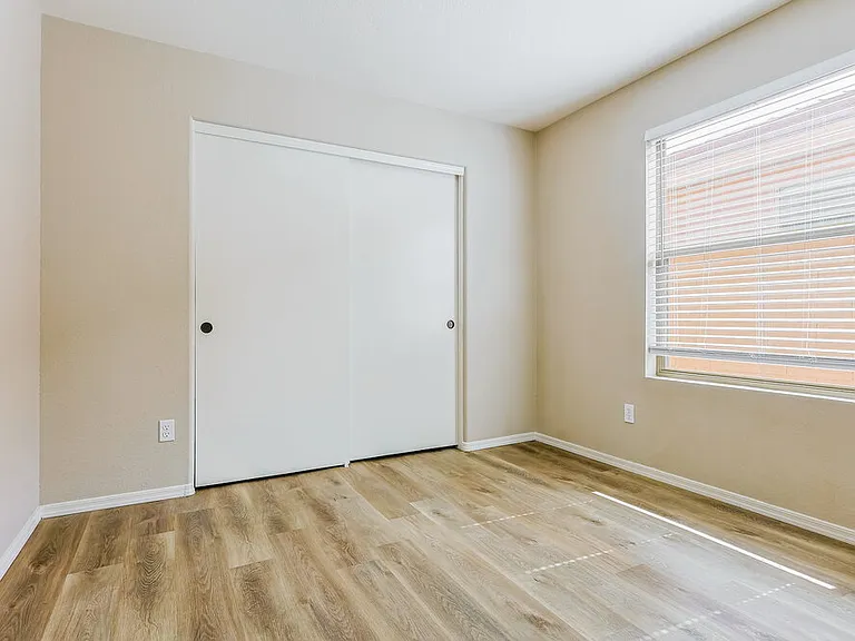 33897 N Wash View Rd — Photo 15