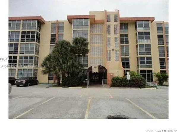 210 172nd St APT 534, Sunny Isles Beach, FL 33160