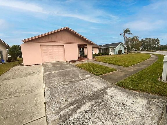 2nd image of 4480 Lake Blvd