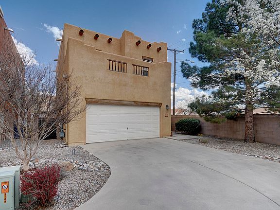 4th image of 3705 Candelarias Ln NW