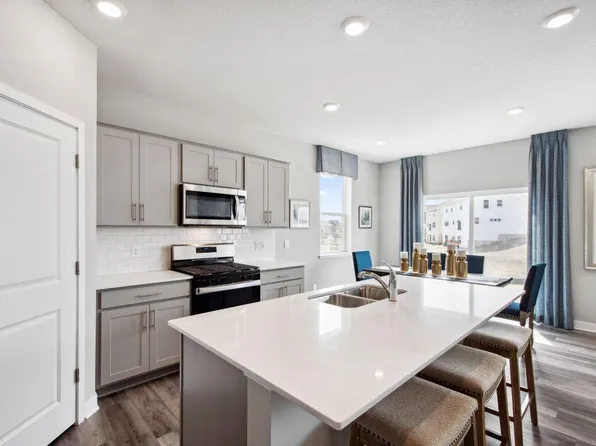 2345 Pleasant Ave, Shakopee, MN 55379