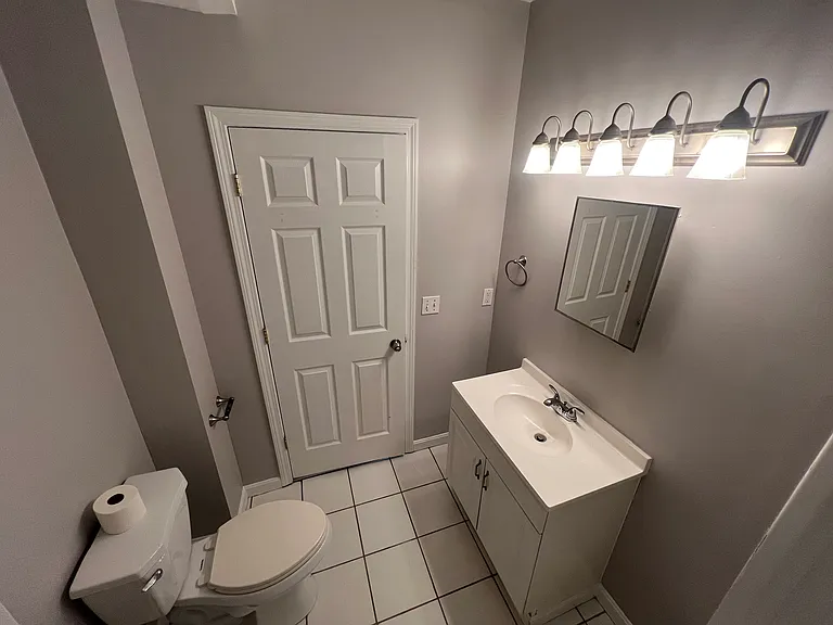 107 Pleasant St #1 — Photo 9