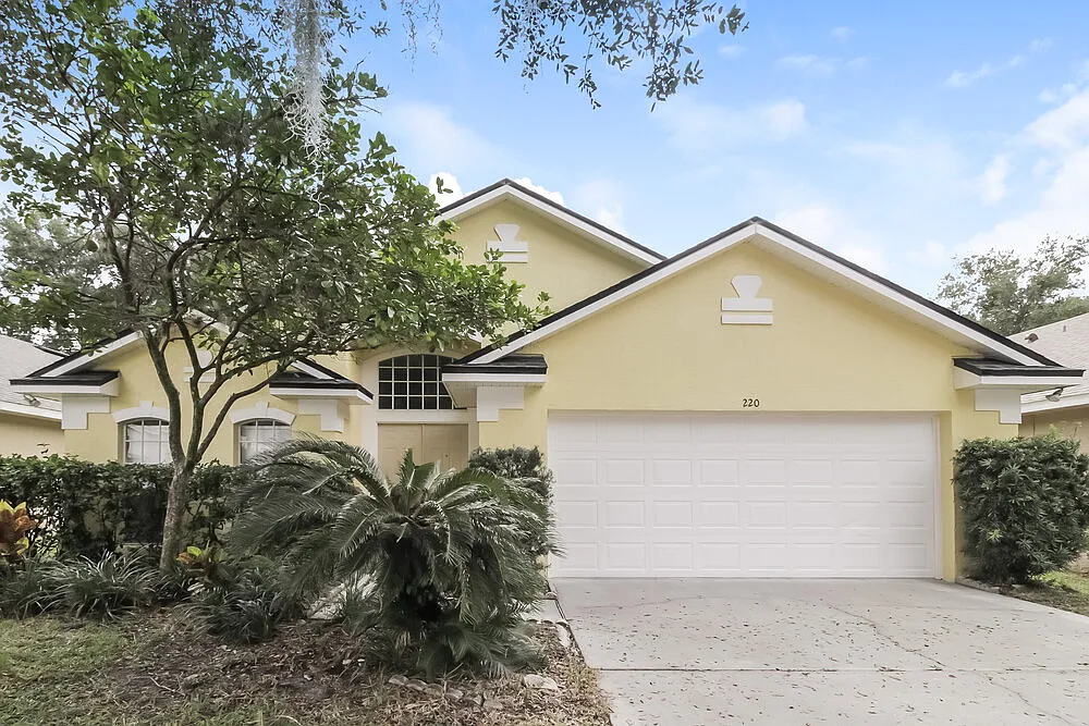 4 bed, 2.0 bath, 1917 sqft, $2,685 — Photo 1