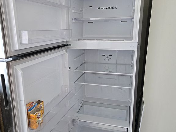 5th image of 299 Maple St