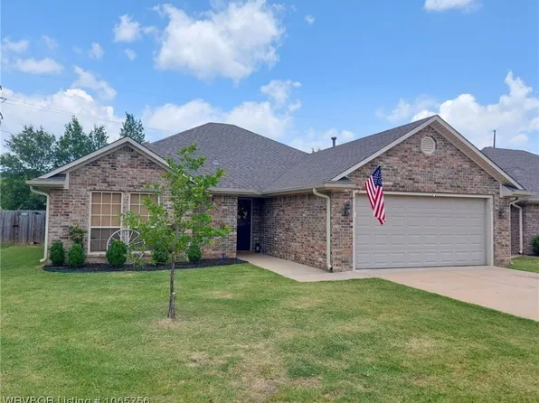 8615 Gracie Ln, Fort Smith, AR 72916
