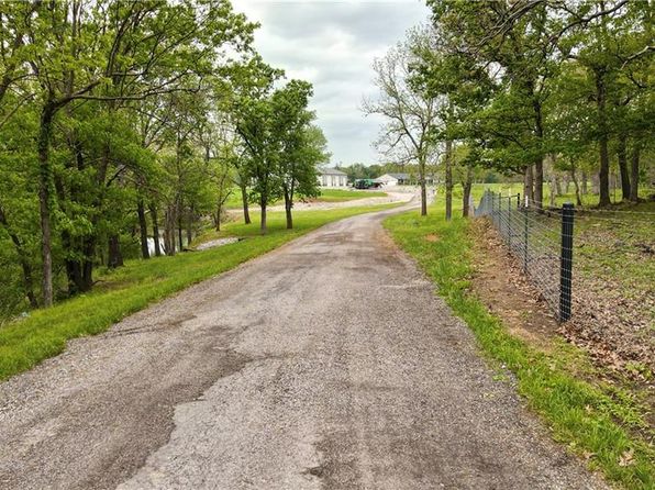 1185 Route E E, Lockwood, MO 65682