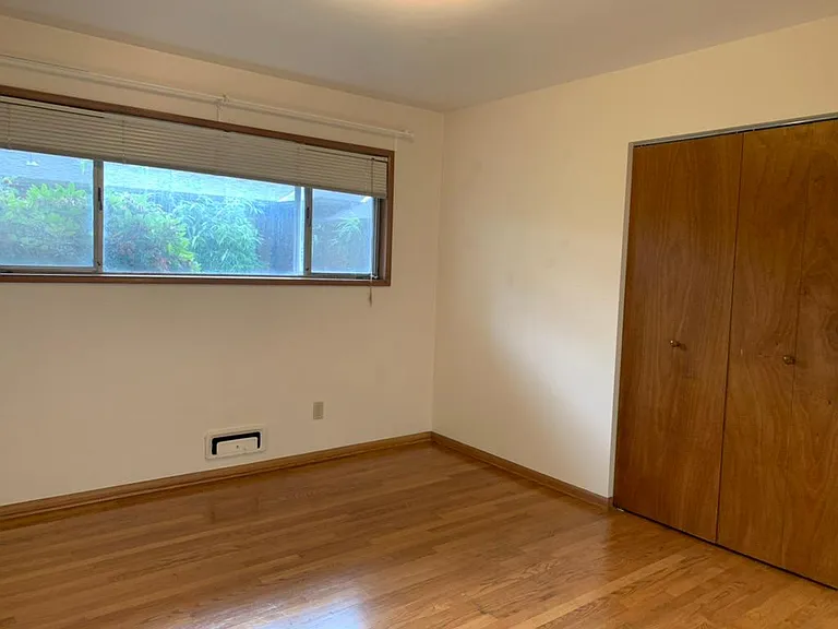 1328 NE 55th Ave — Photo 22