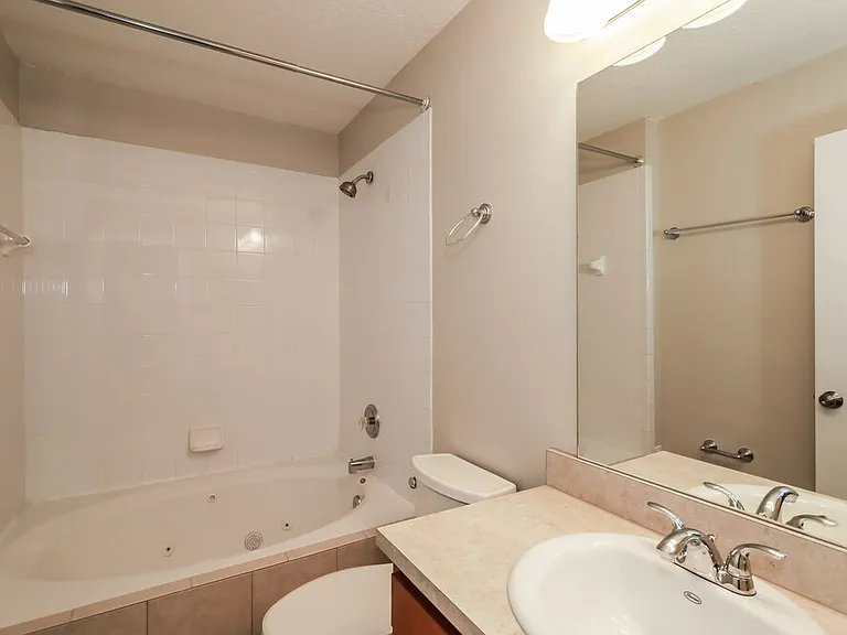 1697 Glen Laurel Dr — Photo 11