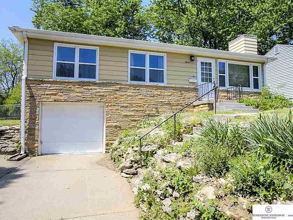 3rd image of 3014 S 76th Ave