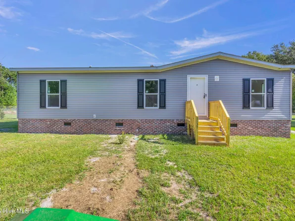 7137 Stag Park Road, Burgaw, NC 28425