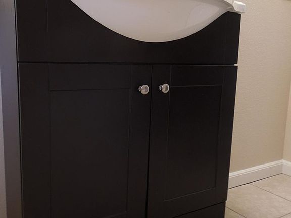 upstairs bath sink