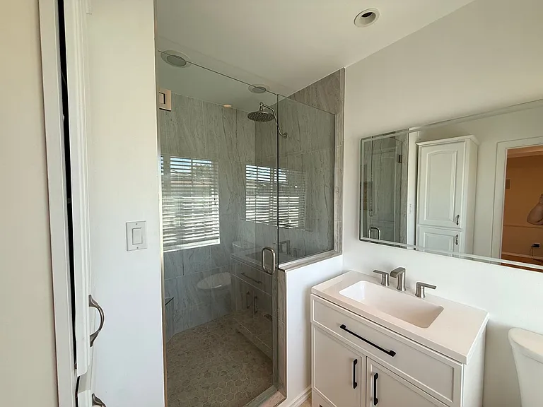 10253 Mapledale St — Photo 11