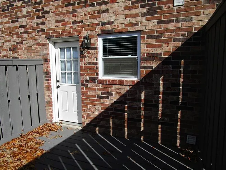 1235 Riverside Dr #F6 — Photo 26