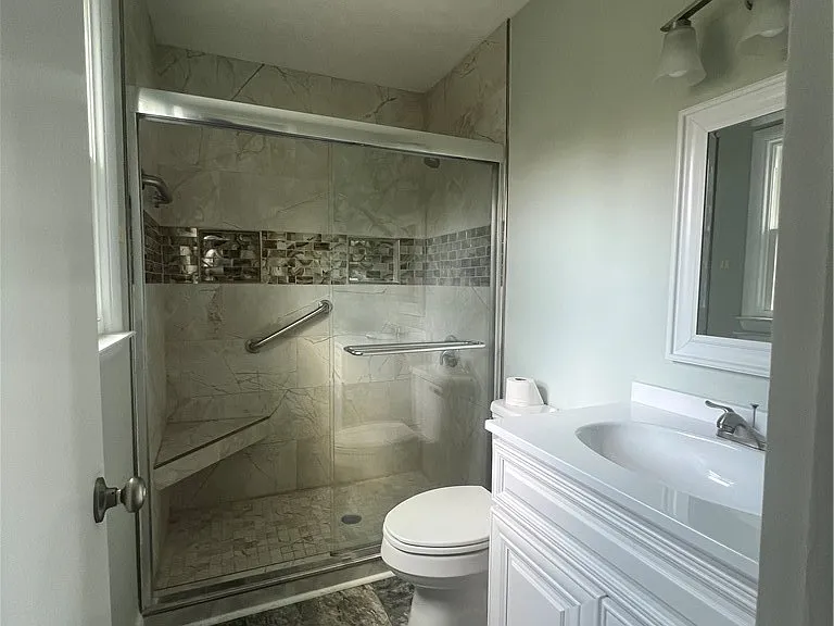 1215 Patrick Dr — Photo 18