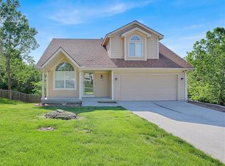 1498 NW Foxboro Rd, Blue Springs, MO 64015