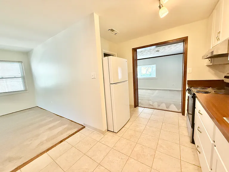 6219 Yellowstone Dr — Photo 6