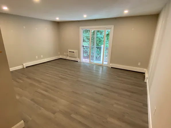 10 Chapel Hill Dr, Plymouth, MA