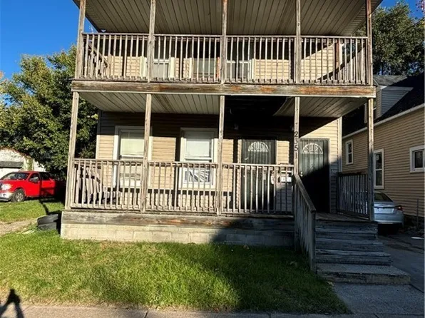 2351 E 86th St, Cleveland, OH 44106