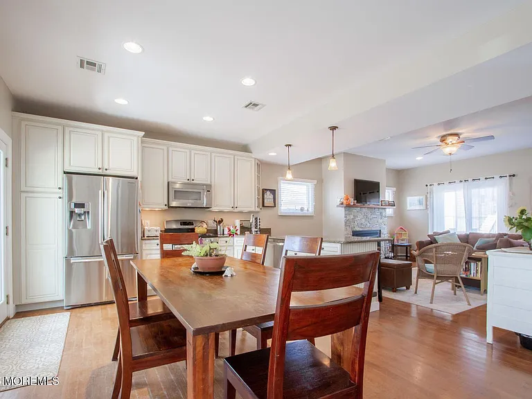 556 Pike Ave — Photo 4