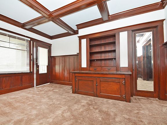 3rd image of 6302 Washington Ave APT 4