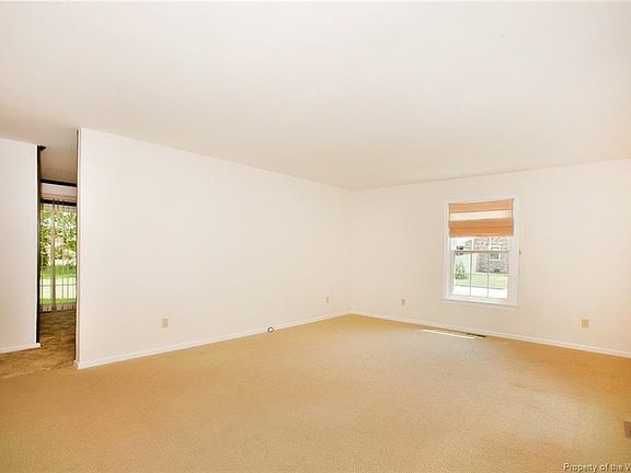 3rd image of 928 Lacon Dr