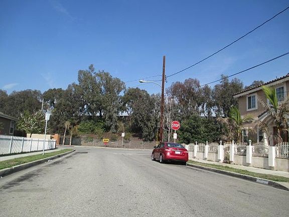 5th image of 11908 Kornblum Ave