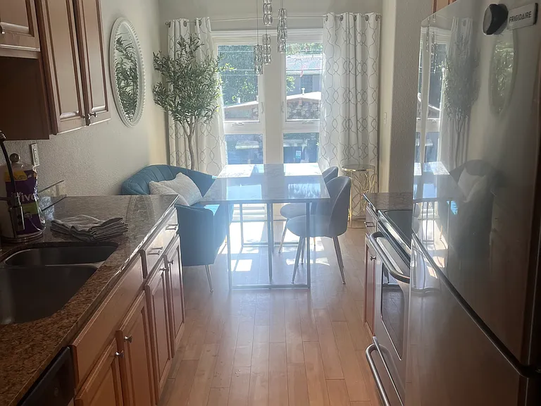 175 Sierra Dr #210 — Photo 4