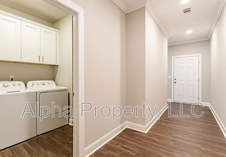 18 Alderly Way — Photo 10